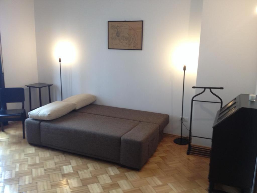 בוקרשט Central Studio Across From Intercontinental מראה חיצוני תמונה