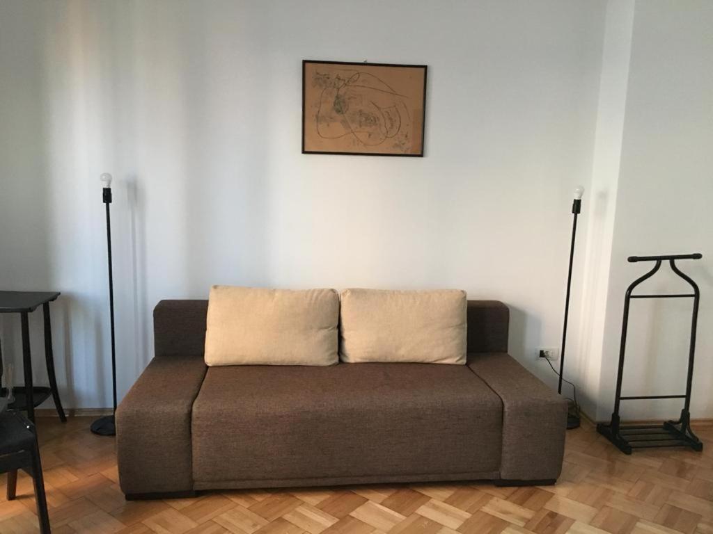 בוקרשט Central Studio Across From Intercontinental מראה חיצוני תמונה